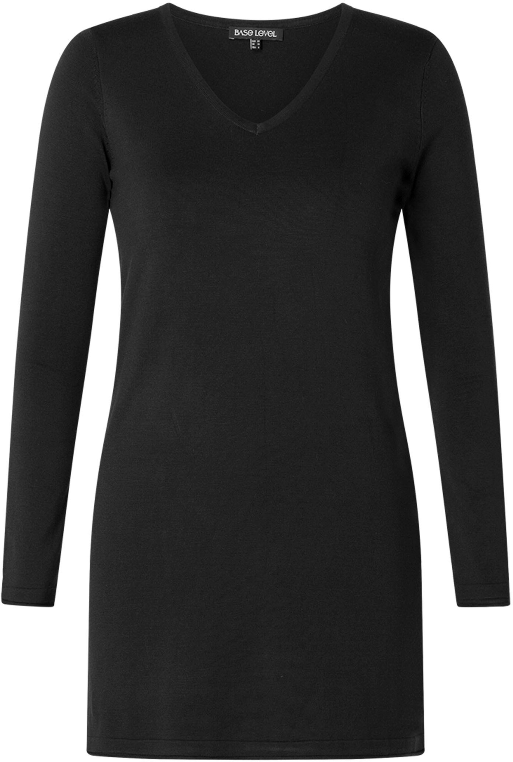 BASE LEVEL CURVY Sweater in Black: front