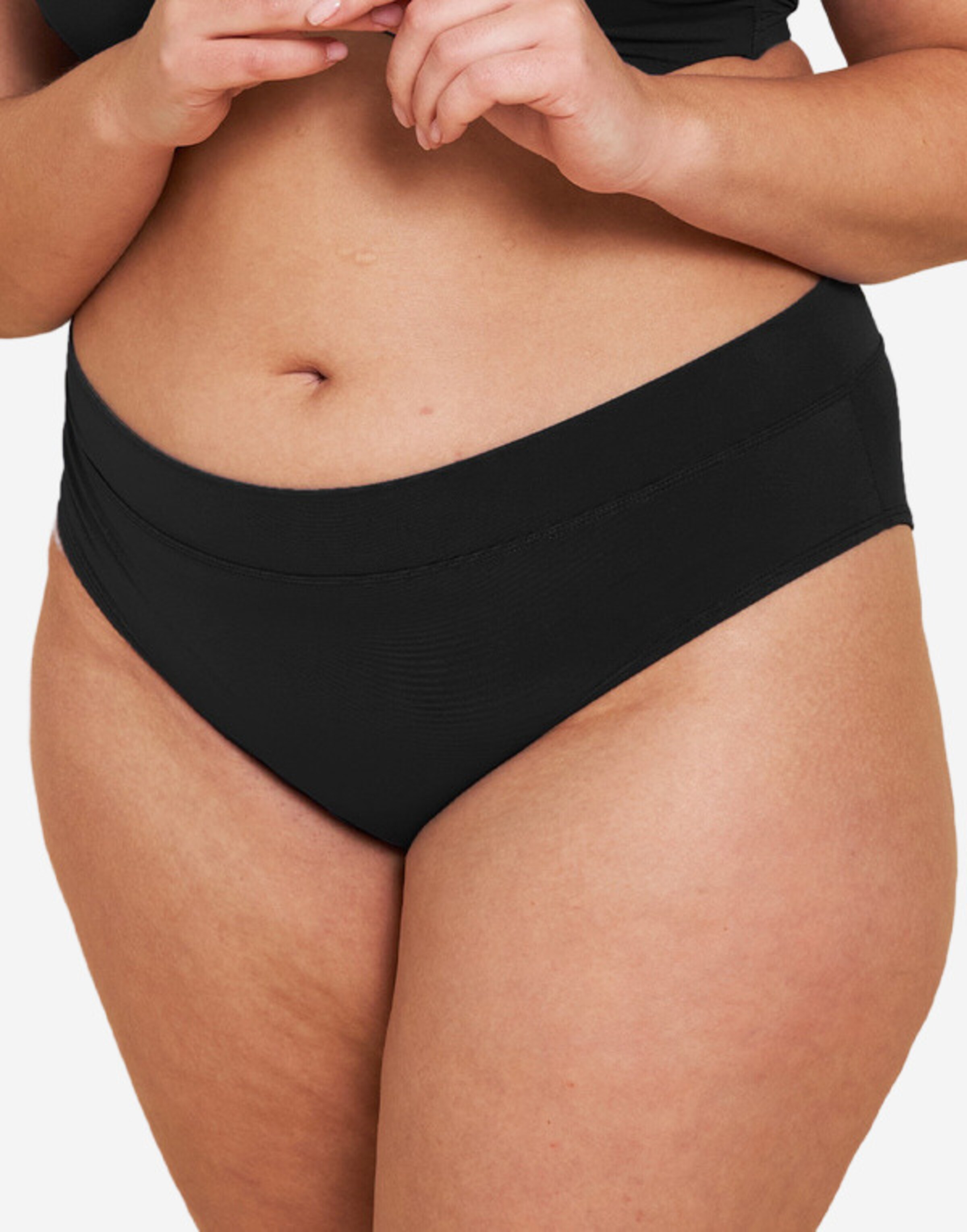 SugarShape Bikinibroek ' Monaco ' in Zwart: voorkant