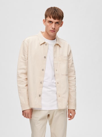 SELECTED HOMME Between-Season Jacket in Beige: front