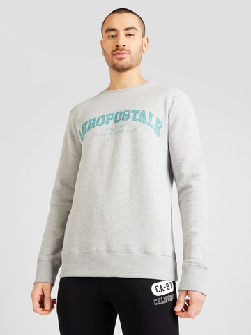 Sweat-shirt 'TRACK & FIELD' AÉROPOSTALE en gris : devant