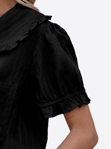 Bluză de la Imily Bela pe negru