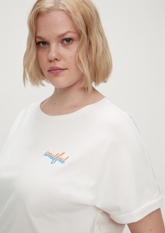 TRIANGLE Shirt in White