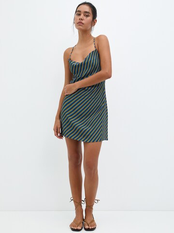 Robe d’été Pull&Bear en bleu