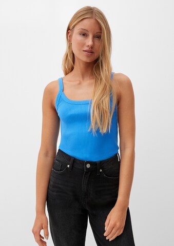 Top di QS in blu: frontale