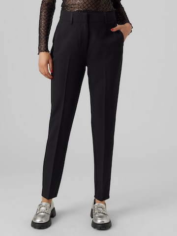 VERO MODA Slim fit Trousers with creases 'Holly' in Black: front