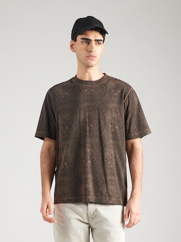 Abercrombie & FitchMajica - smeđa boja: prednji dio