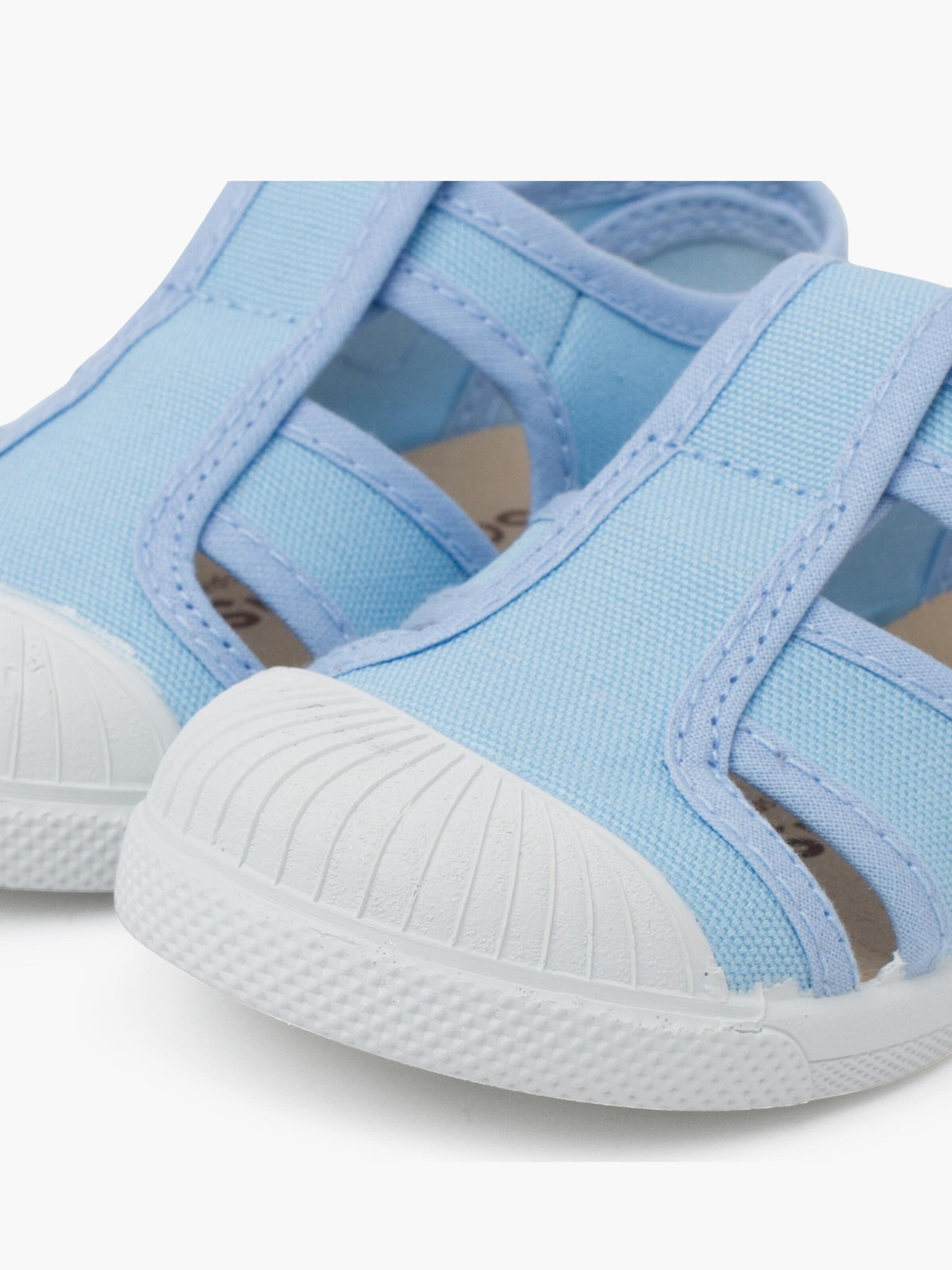 Chaussures ouvertes Pisamonas en bleu