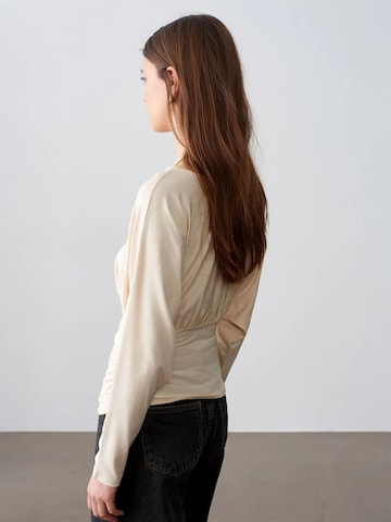 Dilvin Blusen in Beige