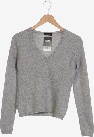 Joe Taft Sweater & Cardigan in S in Grey: front