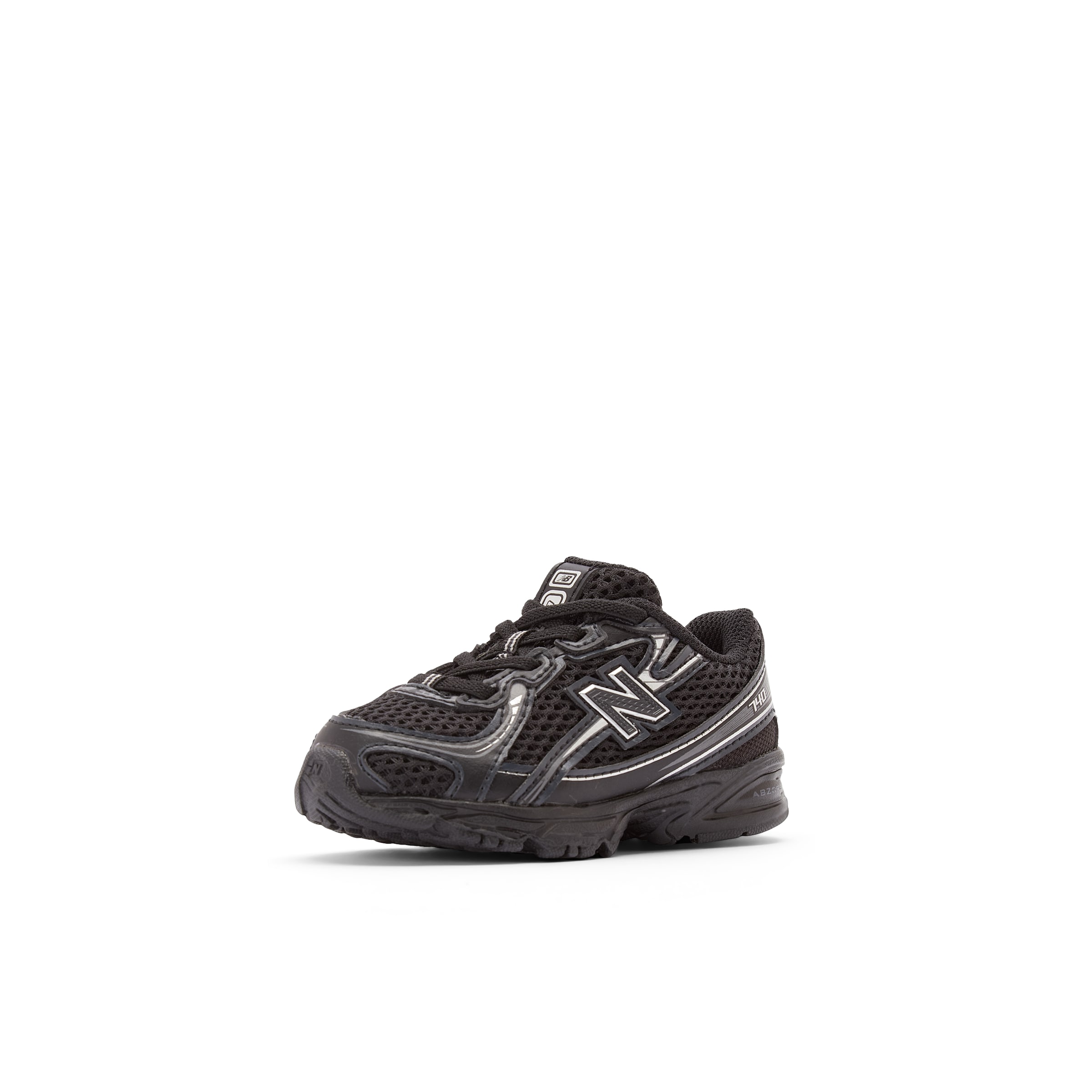 new balance Trainers '740' in Black: front