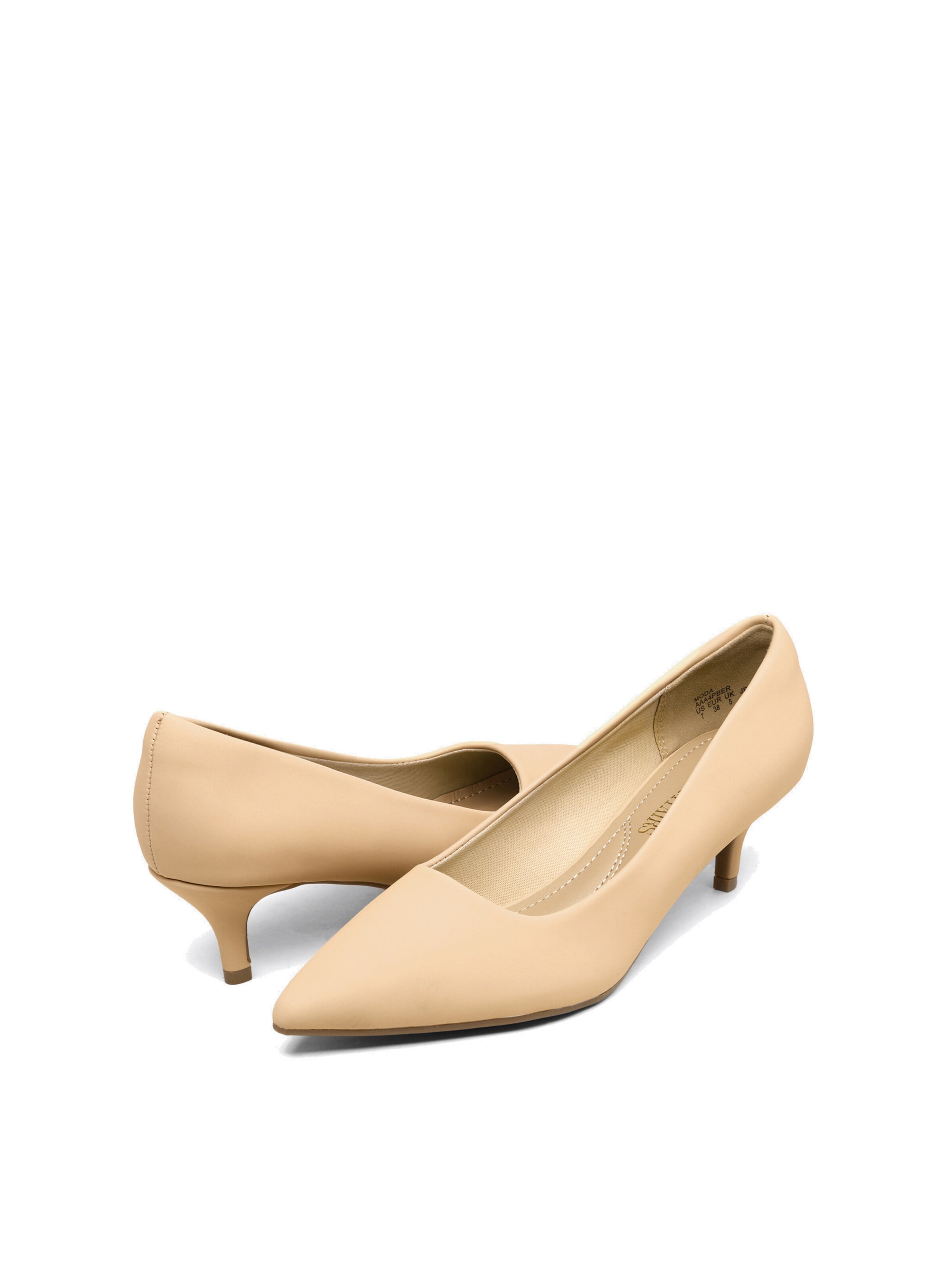 Dream Pairs Pumps in Beige