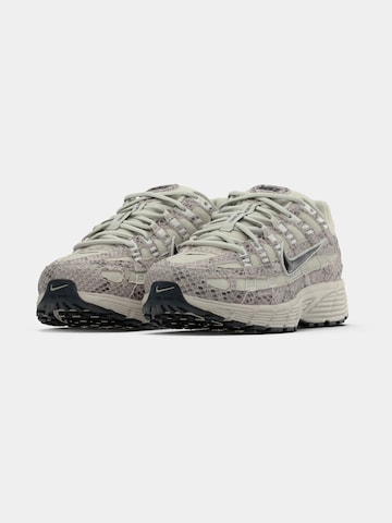 Nike Sportswear Sneakers laag 'P-6000 SE' in Grijs