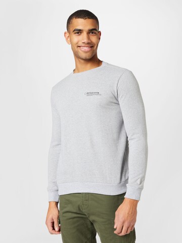 WESTMARK LONDON Sweatshirt in Grijs: voorkant