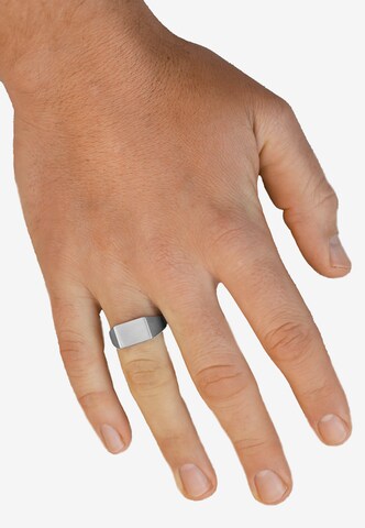 Steelwear Ring in Silver