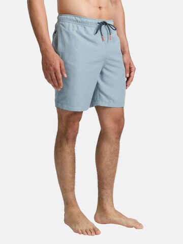 TOM TAILOR Swimming shorts in Green: front