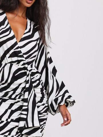 NA-KD Kleid in Schwarz