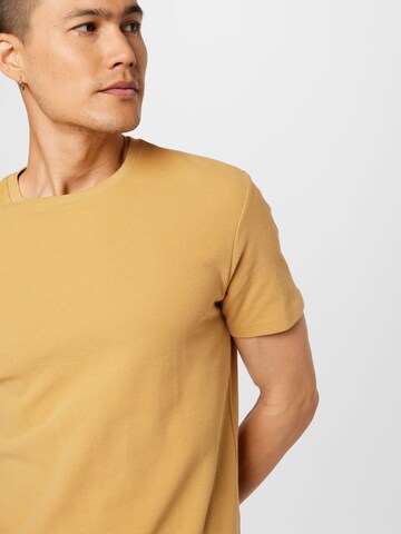 BURTON MENSWEAR LONDON T-Shirt in Beige