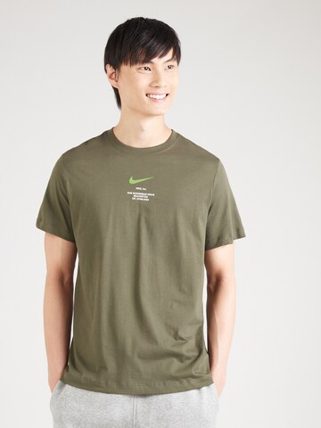 T-Shirt Nike Sportswear en vert