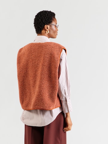 Gilet 'HOKTOWN' AMERICAN VINTAGE en rouge