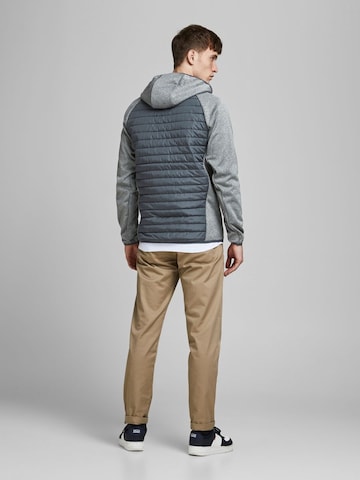 Coupe regular Veste mi-saison JACK & JONES en bleu