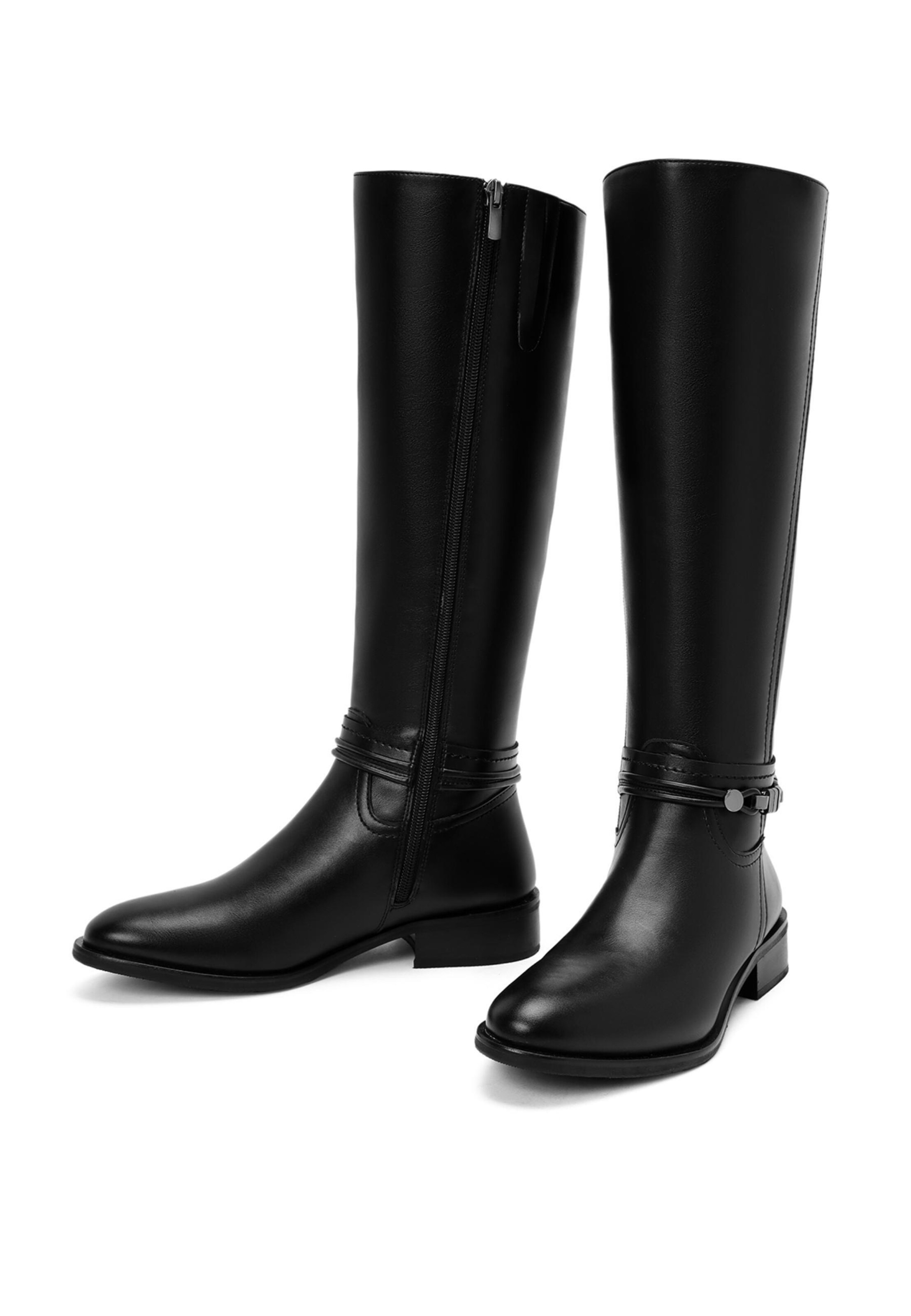 Derimod Stiefel in Schwarz