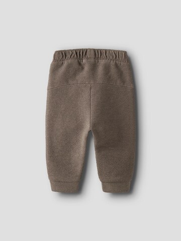 Lil'Atelier - Tapered Pantalón en marrón