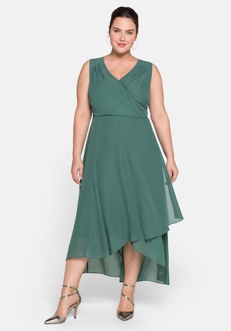 SHEEGO Evening Dress in Green: front