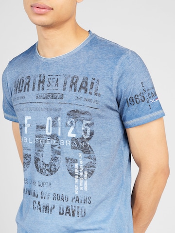 CAMP DAVID - Camiseta 'North Sea Trail' en azul