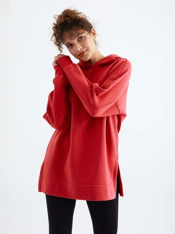 Tommy Life Sweatshirt in Red