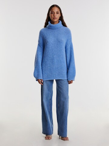 EDITED Sweter 'Swantje' w kolorze niebieski