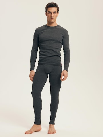 Henderson Shirt 'Baumwoll-Langarmshirt mit Rundhals, BT-104 M' in Grijs