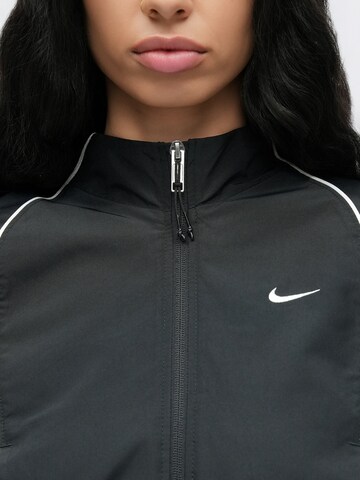 Veste mi-saison 'SHRUNKEN' Nike Sportswear en noir
