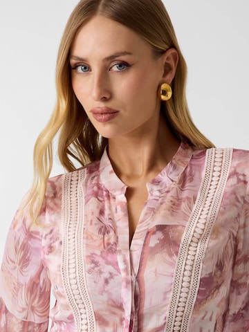 GUESS Top in Pink