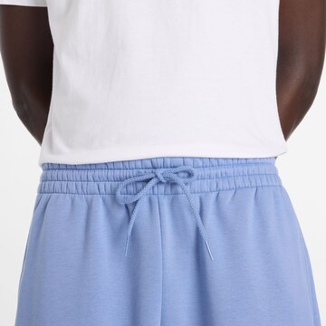 new balance Tapered Broek in Blauw