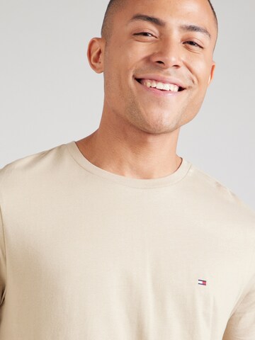 Maglietta 'Ess Seasonal' di TOMMY HILFIGER in beige