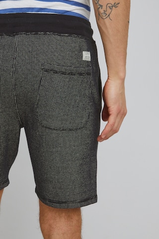 11 Project Regular Sweatshorts in Schwarz