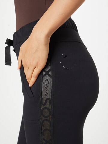 Soccx Tapered Hose in Schwarz