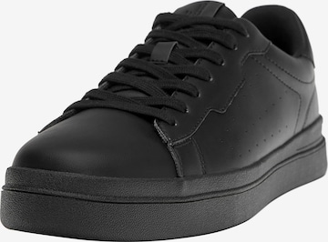 Pull&Bear Trampki niskie w kolorze czarny: przód