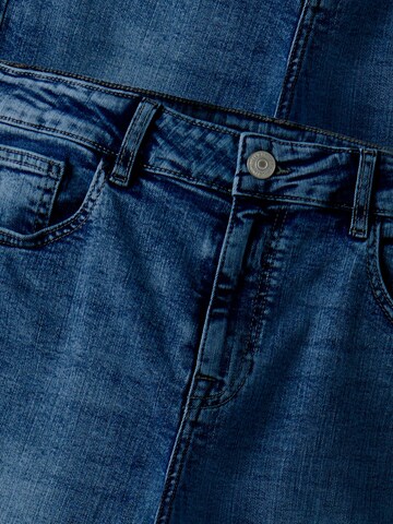 LMTD Regular Jeans in Blue