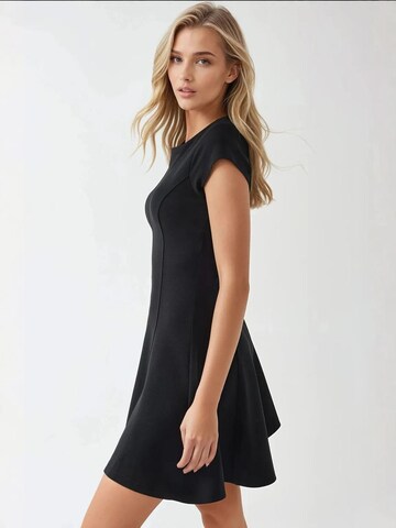 Hiccup Dress in Black