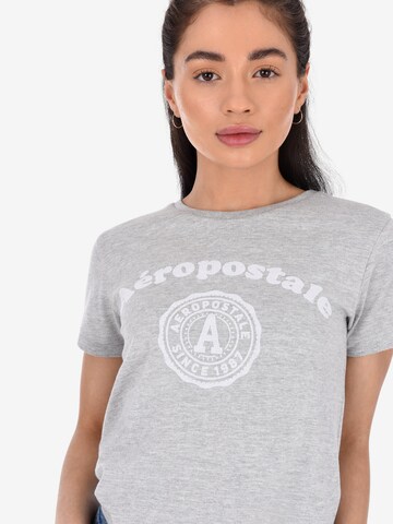 AÉROPOSTALE Тениска в сиво