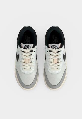 Jordan Sneaker 'Air Skyline' in Weiß
