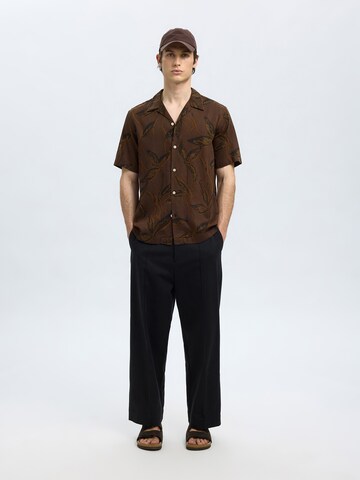SELECTED Regular fit Overhemd 'SLHNoa' in Bruin