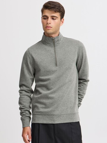 Casual Friday - Sweatshirt ' Sebastian ' em cinzento: frente