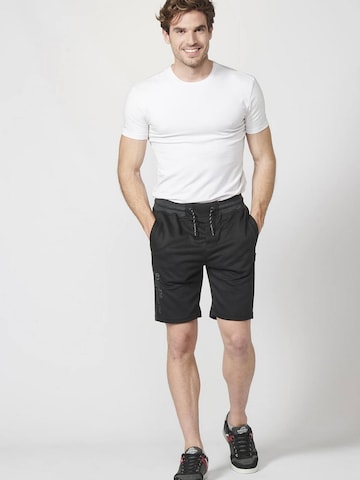 KOROSHI Regular Shorts in Schwarz