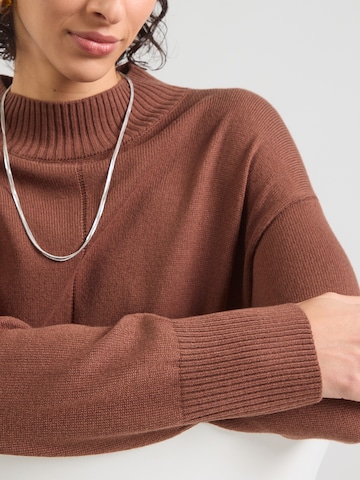 s.Oliver Kootud kleit, värv pruun