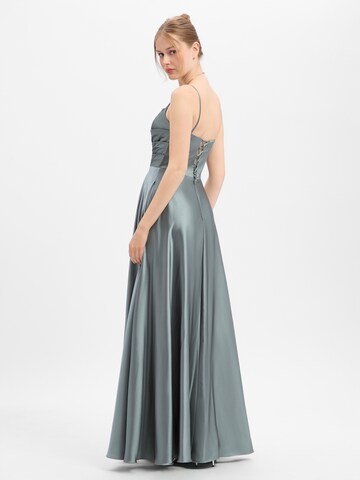 Robe de soirée Luxuar Fashion en vert