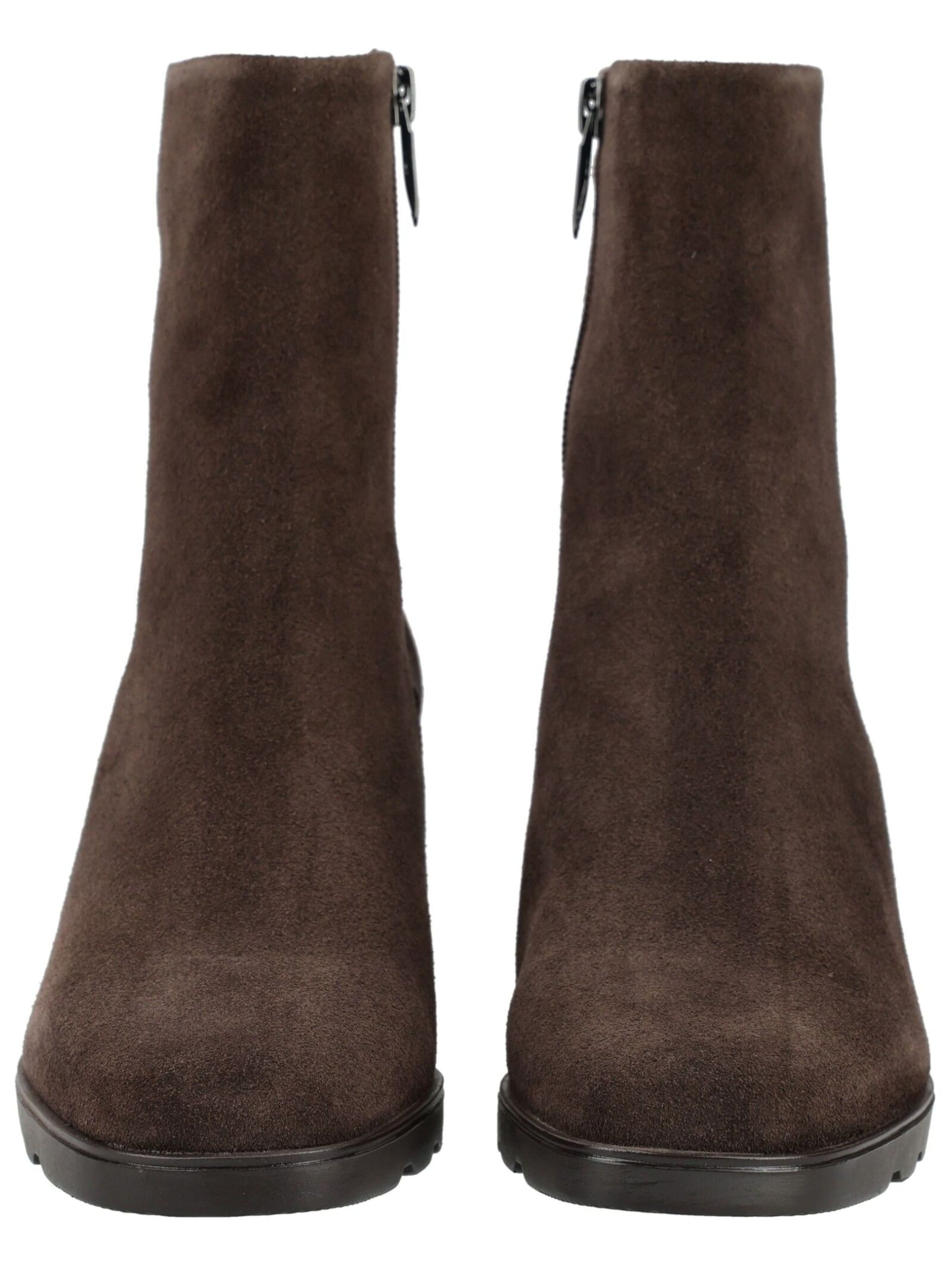 Regarde le Ciel Ankle Boots in Brown: front