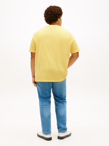 T-Shirt 'ESS SEASONAL' Tommy Hilfiger Big & Tall en jaune