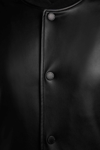 Veste mi-saison 'Cale' khujo en noir